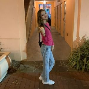 Meet your Posher, Laney